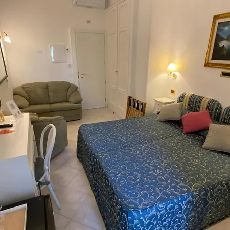 מלון Bougainville Luxury Boutique אנה קאפרי