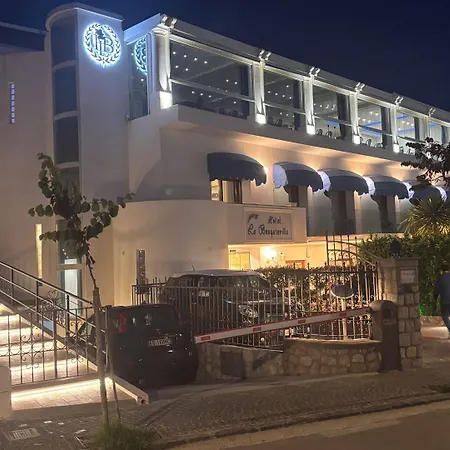 Hotel Bougainville Luxury Boutique 4*