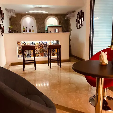 Capri Bougainville Hotel 4*