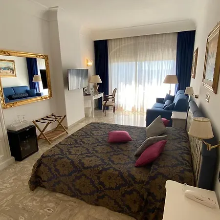 Capri Bougainville Luxury Boutique