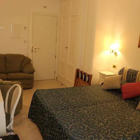 Capri Bougainville Hotel 4*