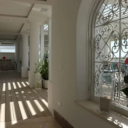 Capri Bougainville Luxury Boutique