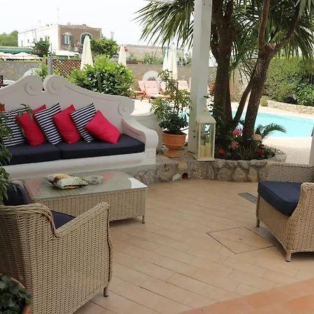 Hotel Capri Bougainville