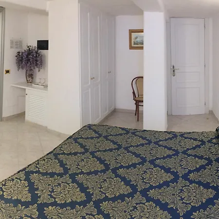 Hotel Capri Bougainville 4*