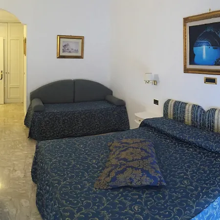 Capri Bougainville Hotel 4*